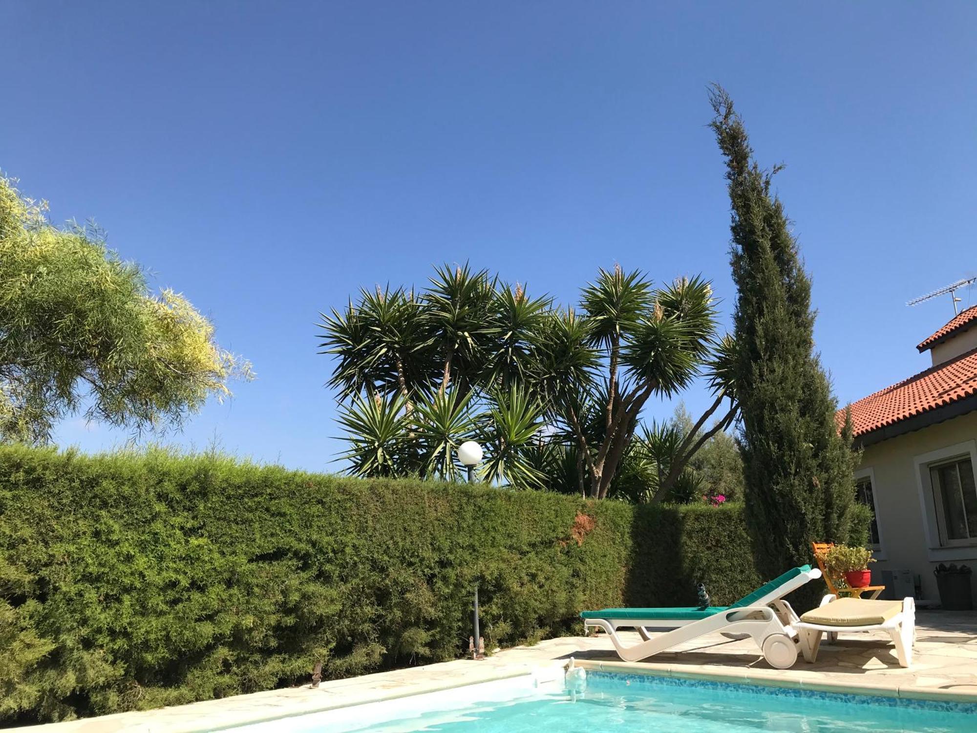 Swimmers' Paradise Pissouri Exterior photo